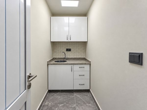 SAKARYA 1. OSBDE 1.290 M² KAPALI ALANLI SANAYİ TESİSİ
